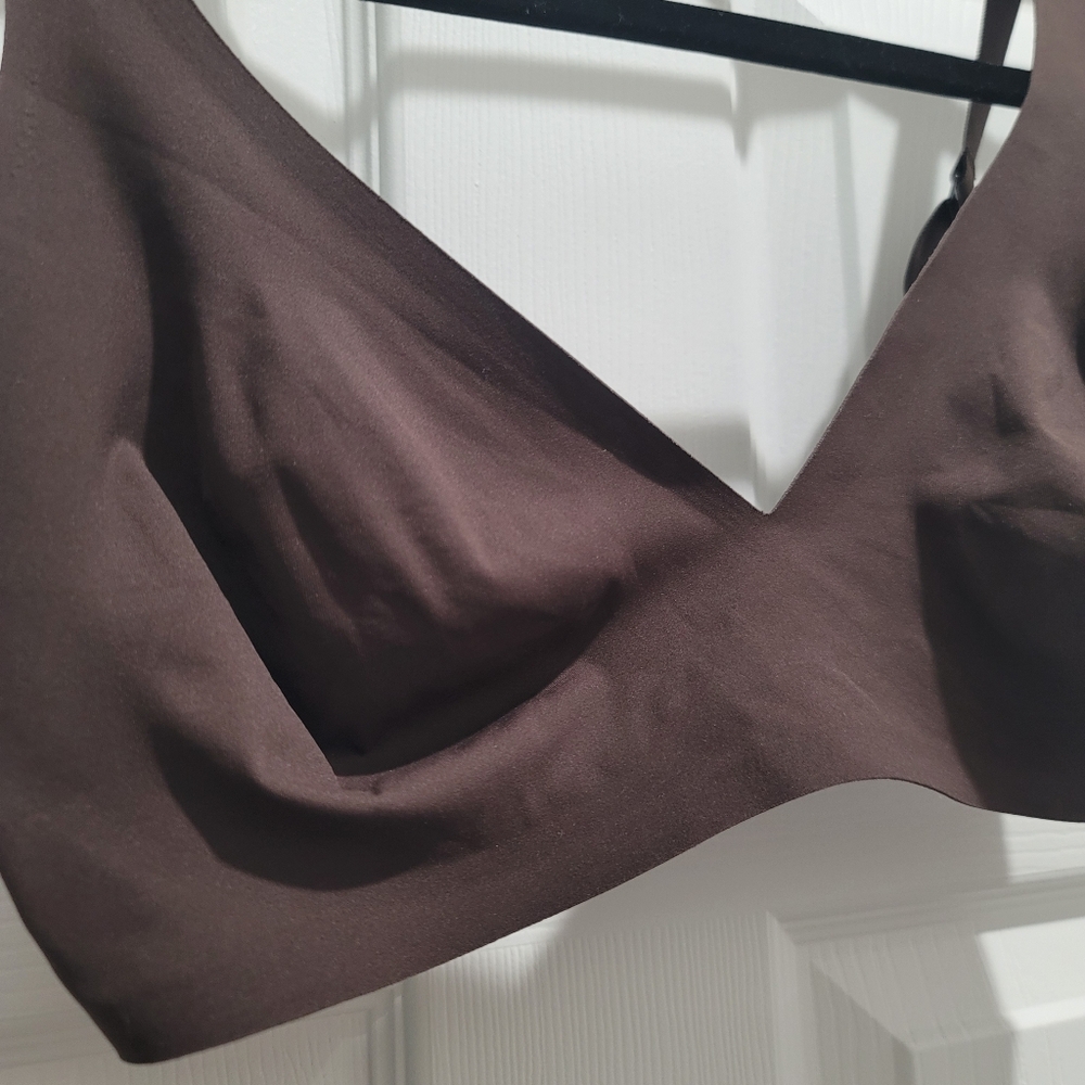SKIMS Naked Plunge Bralette S-DD Espresso - Picture 2 of 7